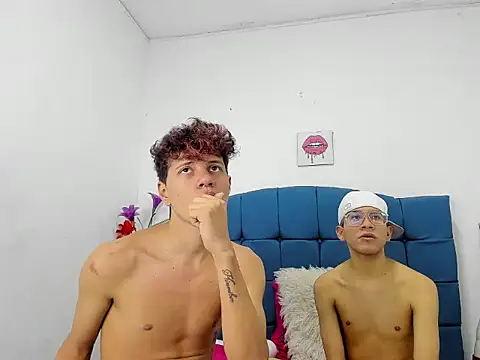 _GoldenGirls_ webcam