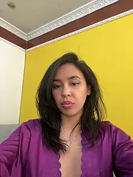 Esmerald_1111 webcam