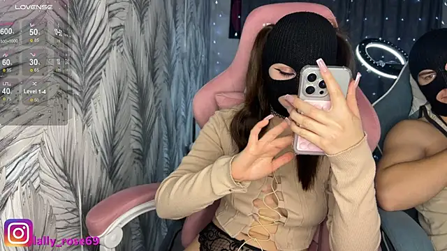 LallyRose69 webcam