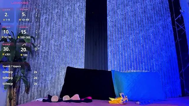 Alisha_Ebonyy webcam