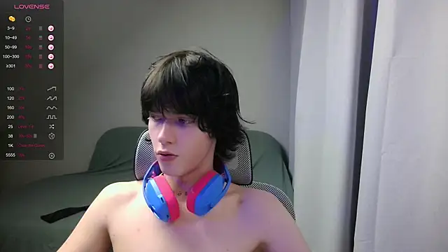 LeonBoykisser webcam