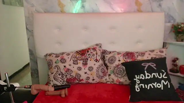 Nicolelewllss webcam