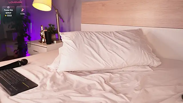 cinnamon_afrodit webcam