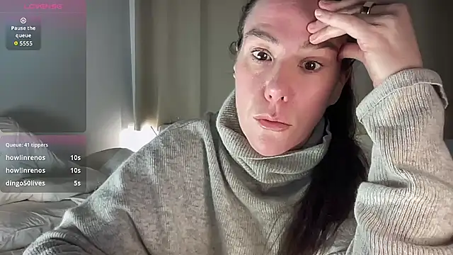 MilkyHoneyLullabies webcam