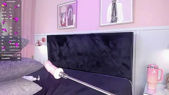 elodie_walker webcam