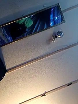 j_hollywood91 - J_hollywood91's free webcam - UK Sex Cams