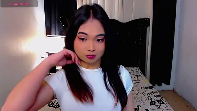 MajesticTransPinayDiva webcam