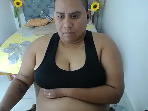 hotlesby_valery webcam