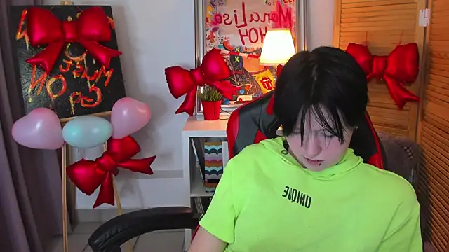 BakugoKatsuki webcam