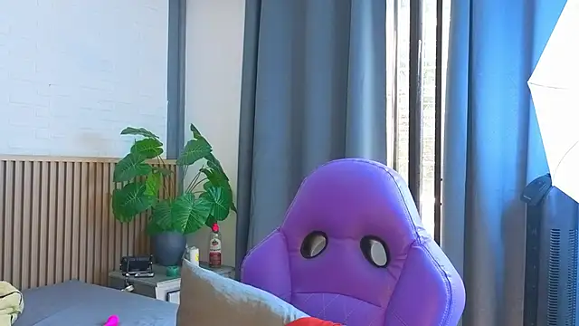 Milena_lawson webcam