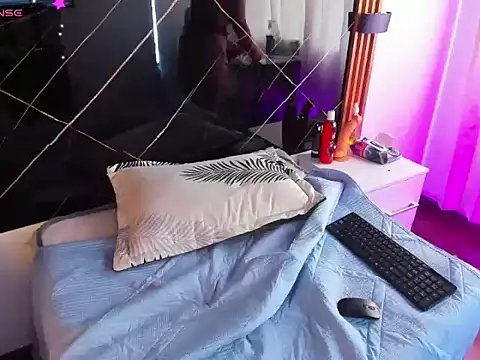 KendallBlue__1 webcam