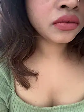 riya_sharma11 webcam