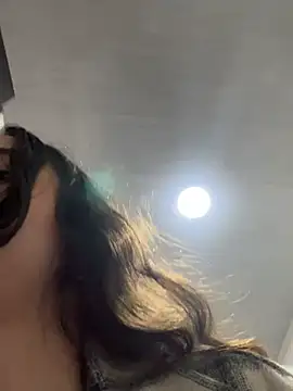 Webcam Model (Annie_bonnie_)  is live.Free join now!