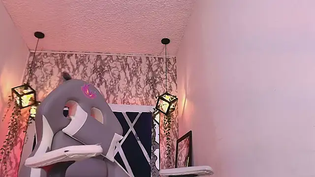 Samantha_Martiness webcam