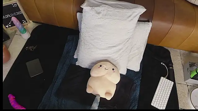 Taylorlove303 webcam