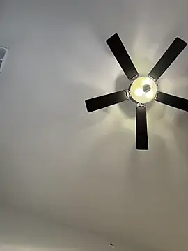 AllesandraLove webcam