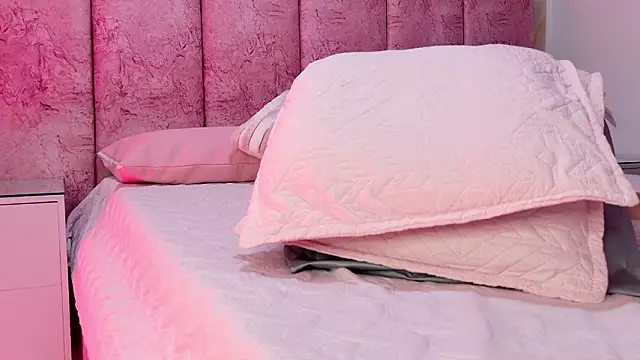 kendal_rossi - Kendal_rossi's free webcam - UK Sex Cams