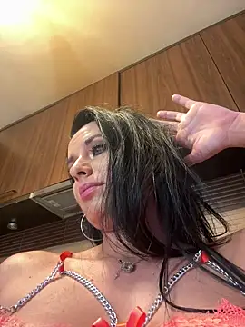 Hotmomcheckk_ webcam