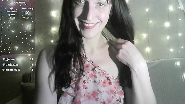 MarieODahliaS webcam