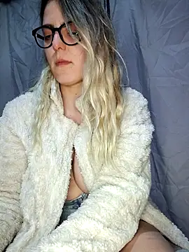 dolcehelena993 webcam