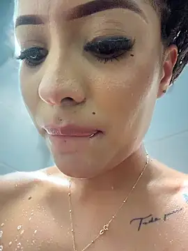 mystiquexxx - MystiqueXXX's free webcam