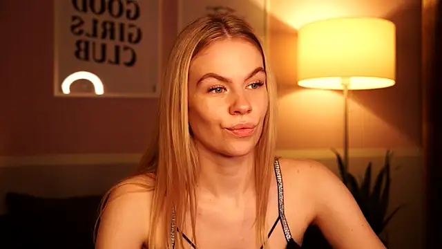 secretdesireee - Secretdesireee's free webcam