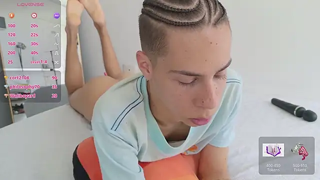 grey___27 (M young) - Striptease show at goal | Naked ;)