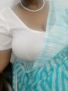 Webcam Model (Tamil_aishu09)  is live.Free join now!