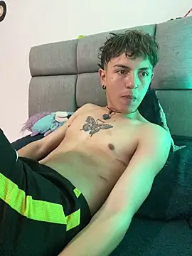 NaytonFreeman webcam