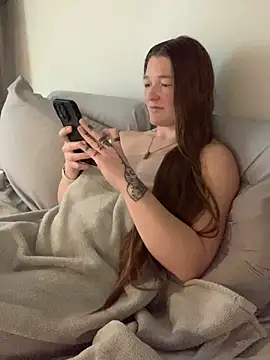 PussiesnCream_ webcam