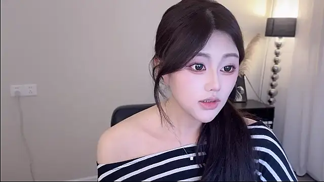 美女Cure-uuuuuuuu在线直播