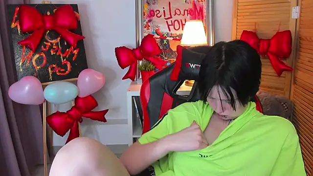 BakugoKatsuki webcam