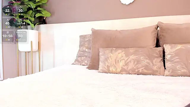 VictoriaShelby webcam