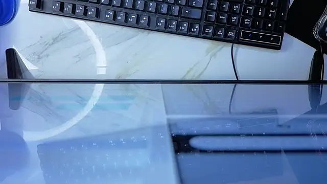 Live webcam of Valerie_moon_b