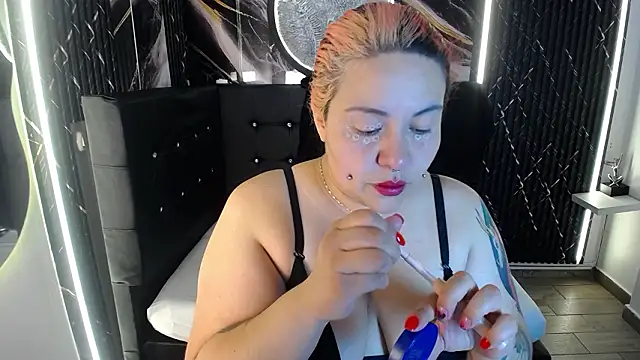 bruja__scarlata - Bruja__Scarlata's free webcam - UK Sex Cams