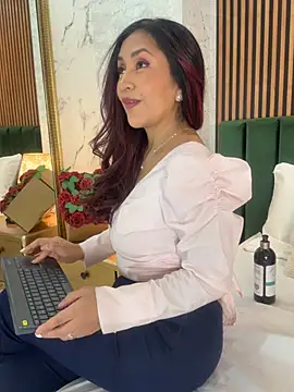 Live sex cam di MonicaMoret