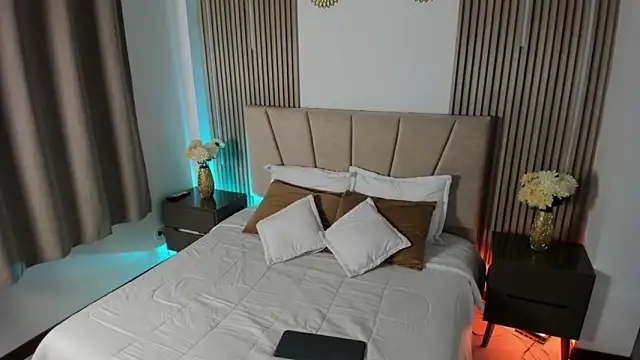 Victoria_Beaumont webcam