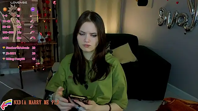 dilara_xbaby - Dilara_xBaby's free webcam - UK Sex Cams