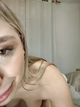 Webcam Model (mikateen)  is live.Free join now!