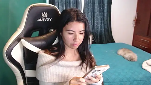 alice_middlee webcam