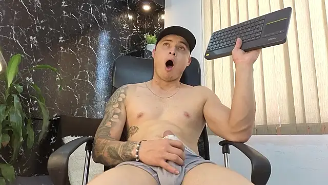 Alexander_ferre webcam