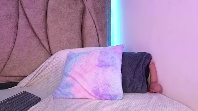 Kanela_miller_ webcam