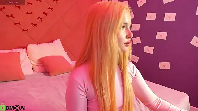 NicoletaCooper webcam