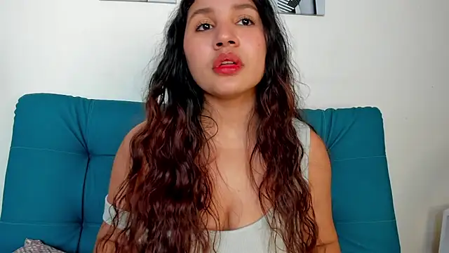 Victoria_Rosee webcam