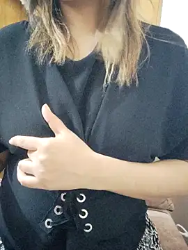 Webcam Model (Tanha18)  is live.Free join now!