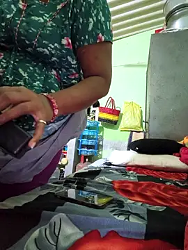 Tamilselviroja- webcam