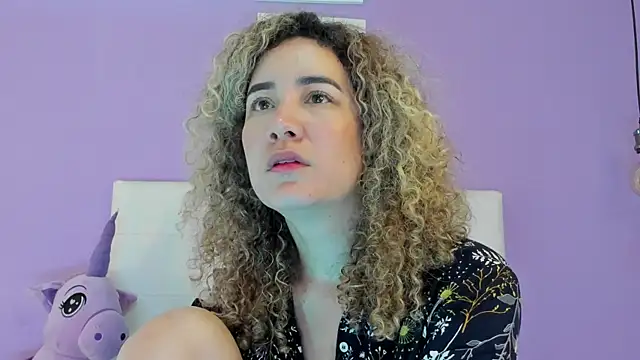 Charlotte11-11 webcam