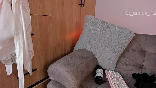 annie_barozzi webcam