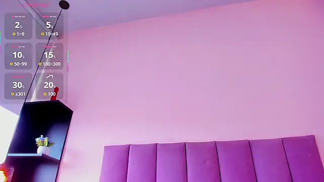 violet_myerrs webcam