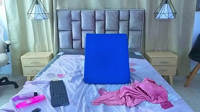 scarlettjohnson_ - Scarlettjohnson_'s free webcam - UK Sex Cams